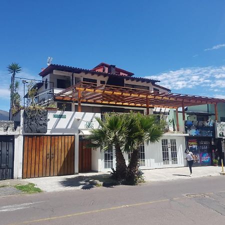 Bed And Breakfast La Uvilla Quito Exterior photo