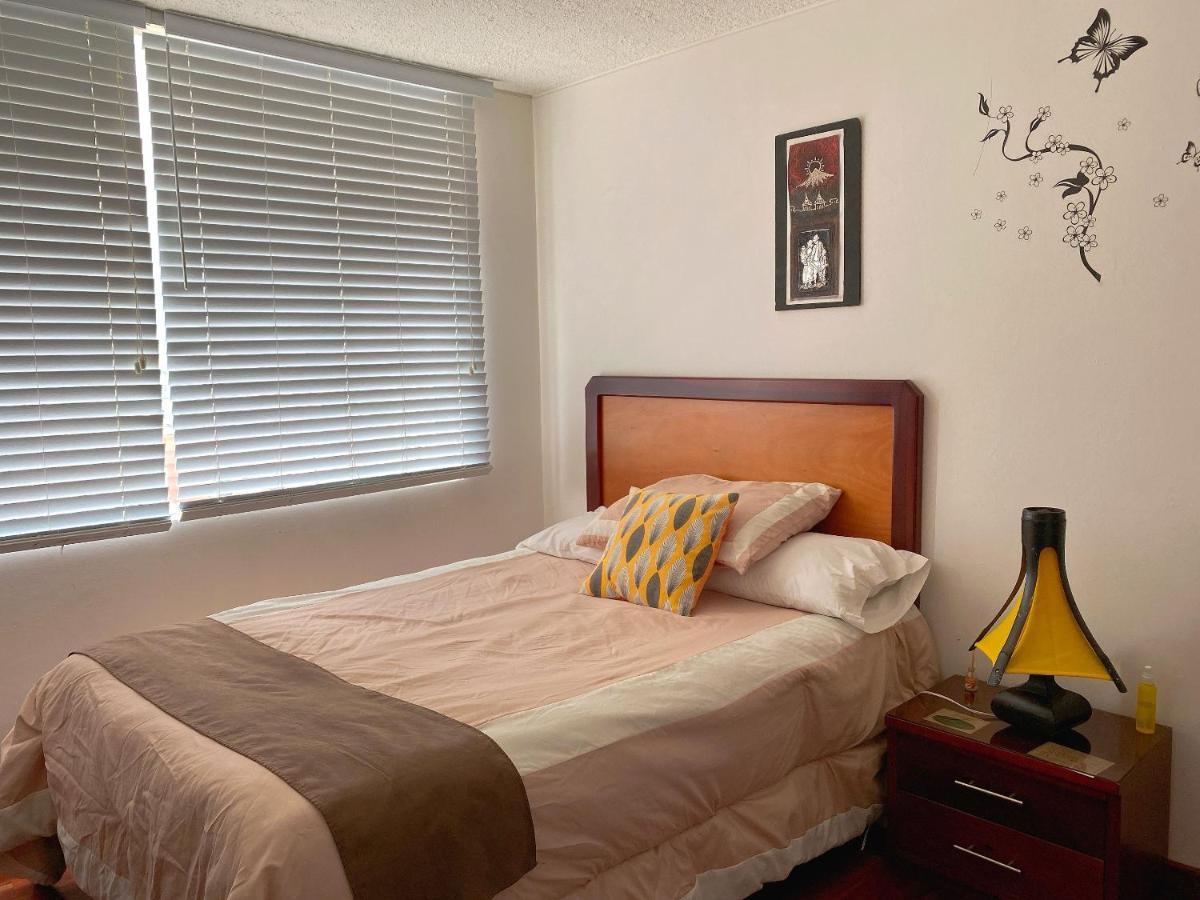 Bed And Breakfast La Uvilla Quito Exterior photo